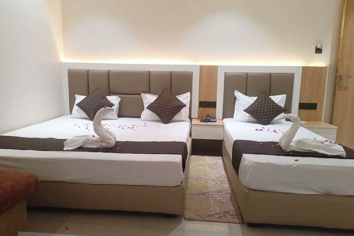 Room 14 of 24