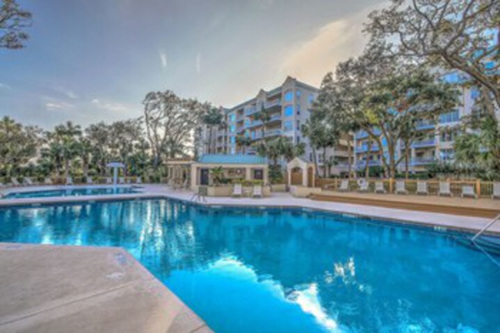 Pool 20 of 30