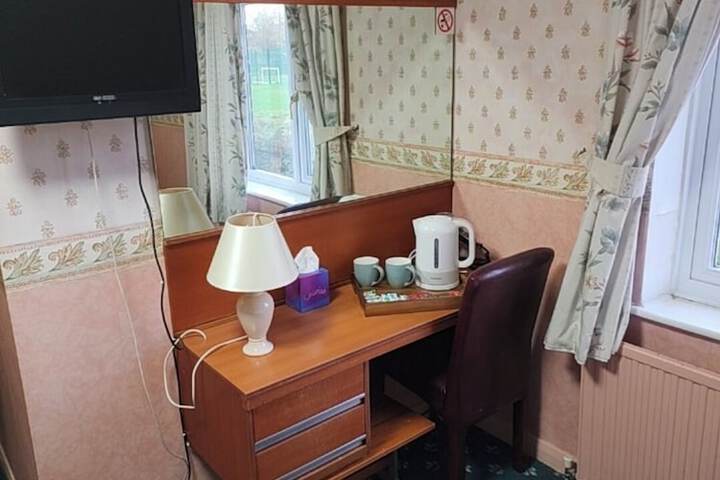 Room 7 of 25