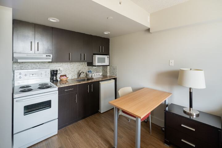 Room 16 of 38