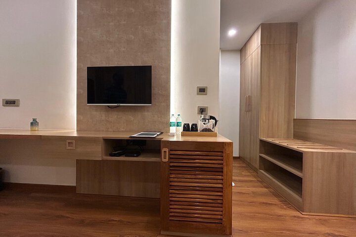Room 9 of 43