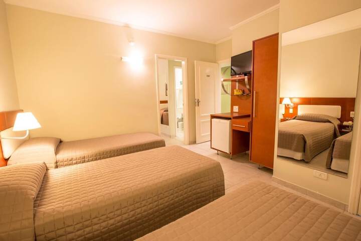 Room 8 of 26