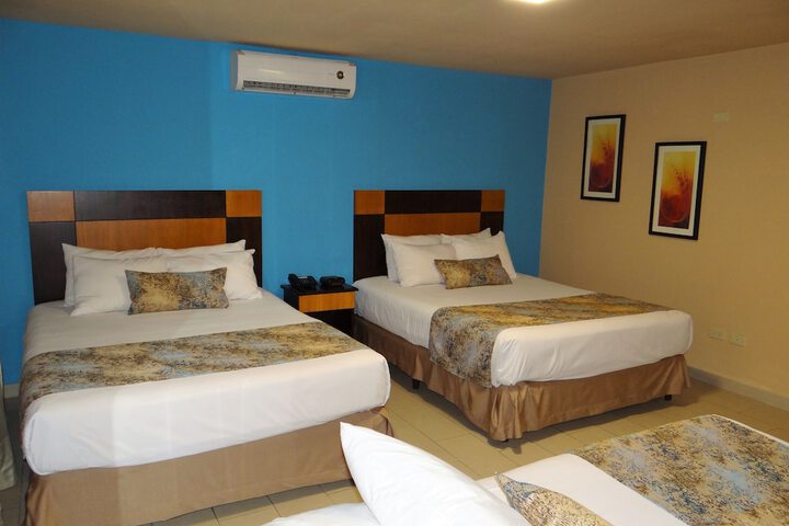 Room 20 of 103