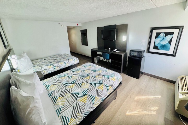 Room 44 of 91