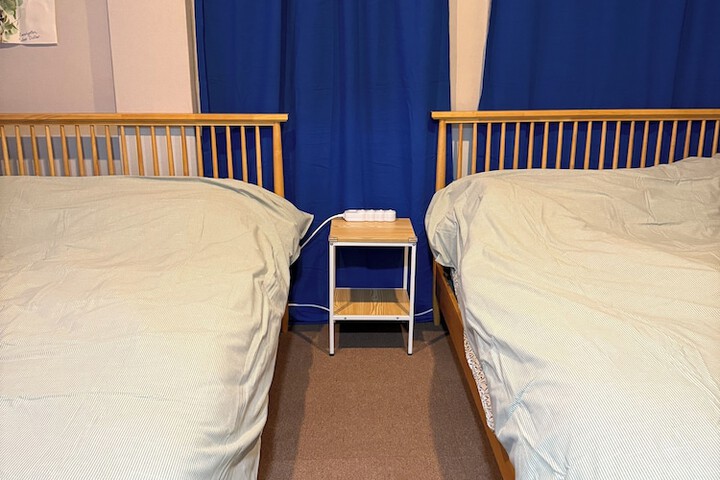 Room 32 of 42