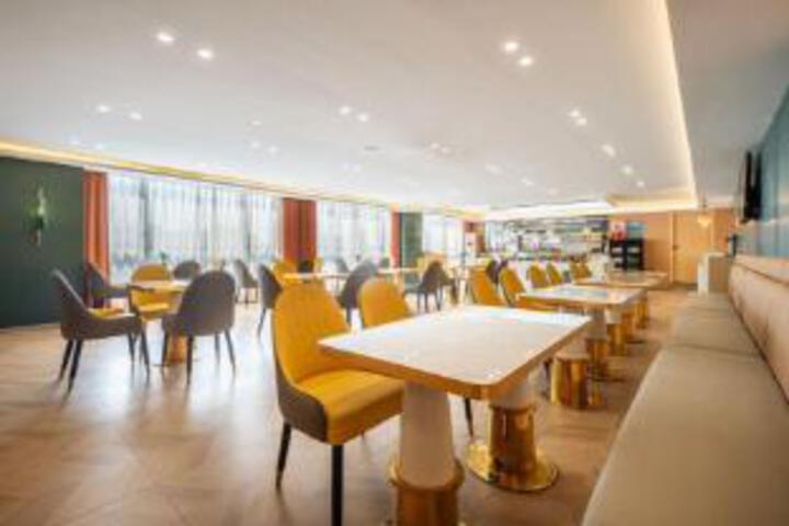 Pengxi Xilai Hotel