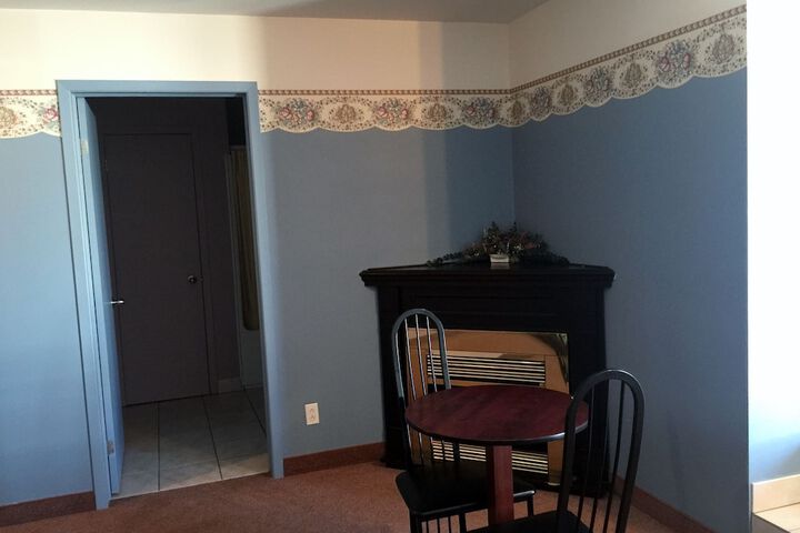 Room 17 of 32