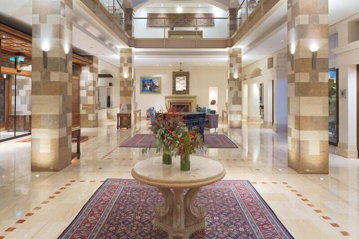 Hotel Lobby