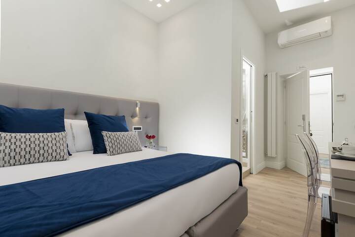 Room 10 of 54