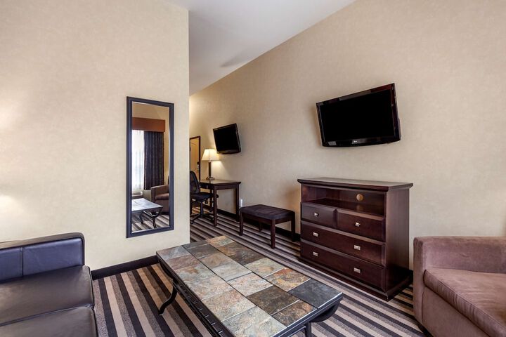 Room 6 of 49
