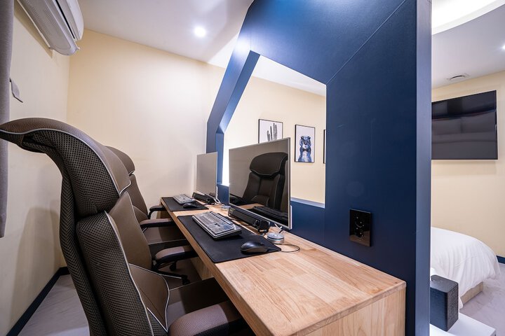 Room 46 of 57