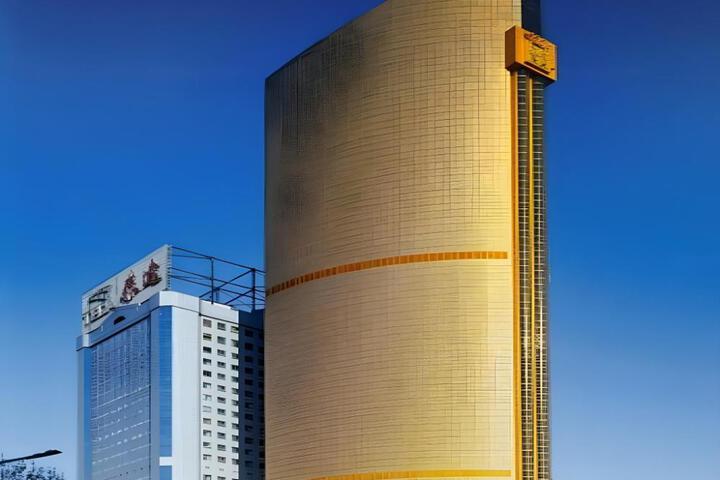 Golden Crown Hotel Tianjin