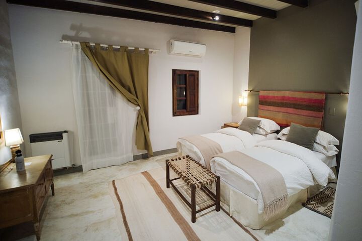 Room 32 of 98
