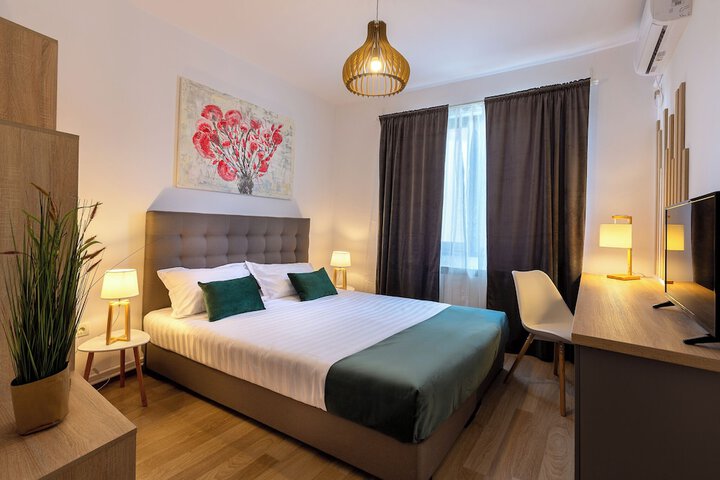 Room 7 of 31
