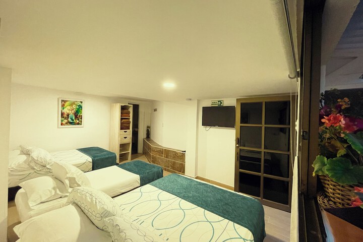 Room 25 of 123