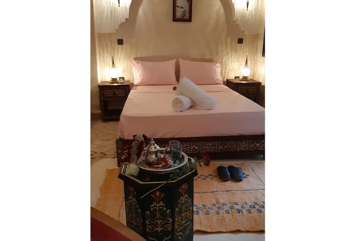 Room 44 of 104