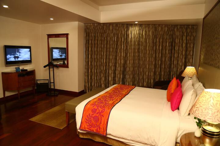 Room 4 of 89