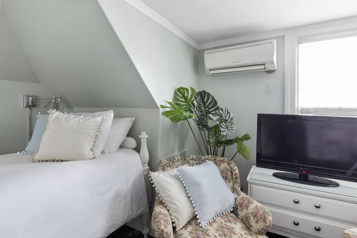 Room 40 of 108