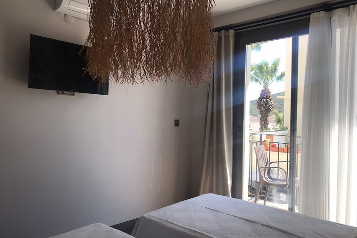 Room 3 of 15