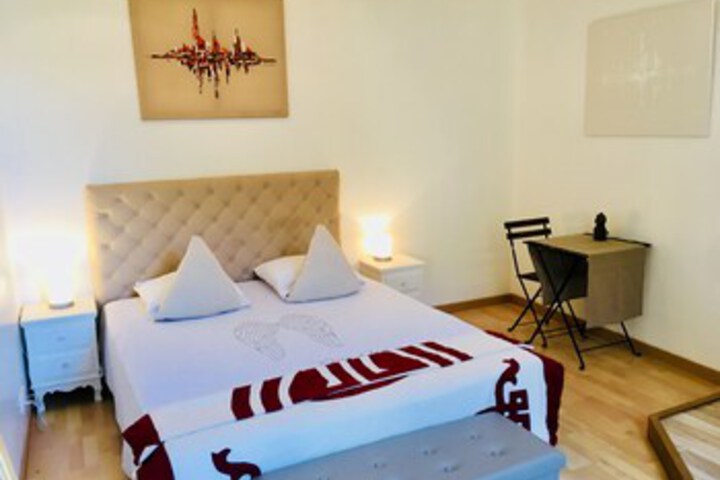 Room 44 of 49