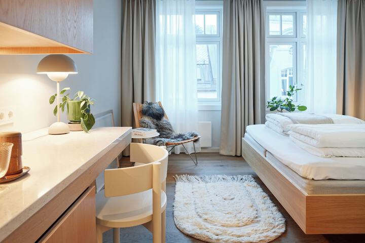 Room 12 of 62