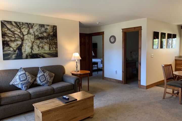 Room 52 of 75