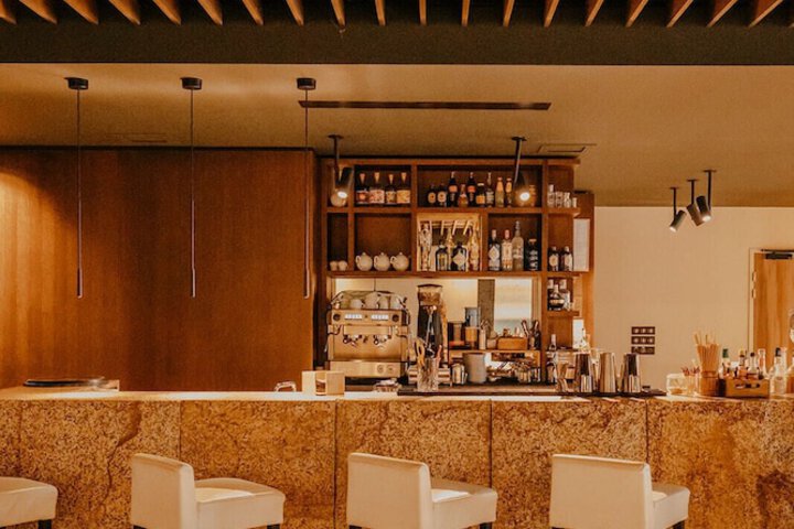 Dining 40 of 47