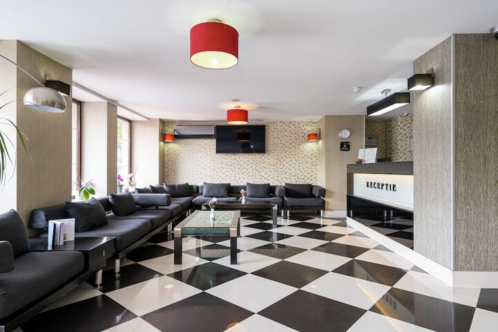 Lobby Entry