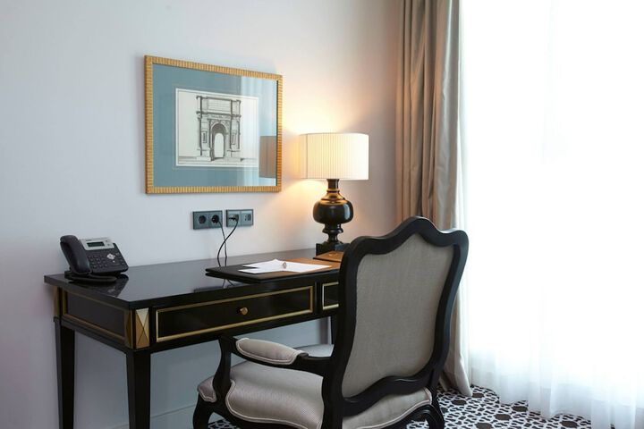 Room 35 of 59