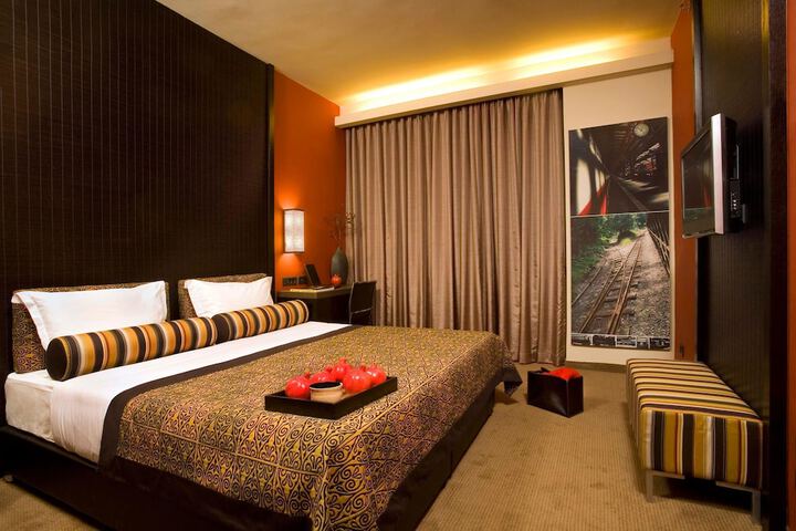 Room 17 of 54