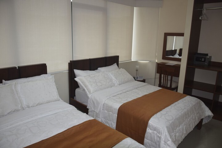 Room 8 of 31