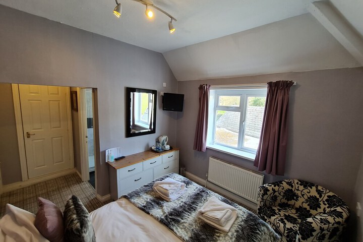 Room 44 of 96