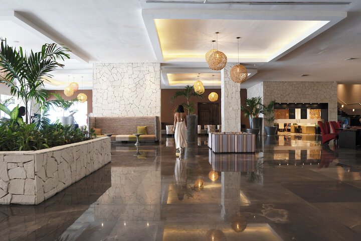 Hotel Interior 2 of 87