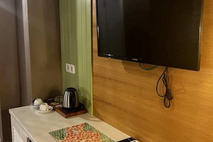 Room 21 of 76