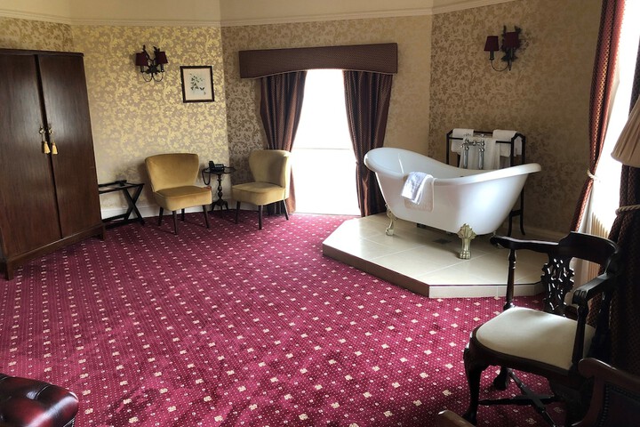 Room 14 of 123