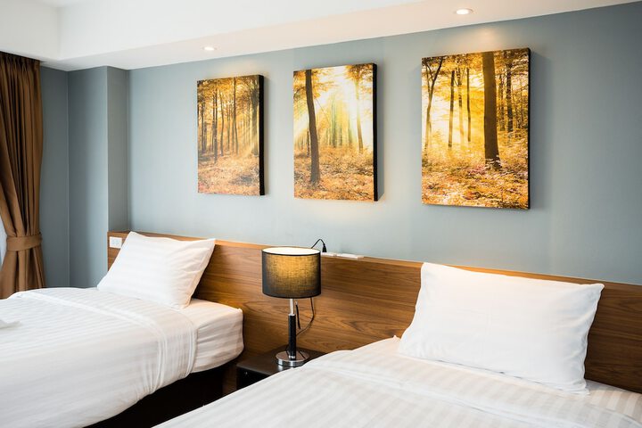 Room 32 of 181