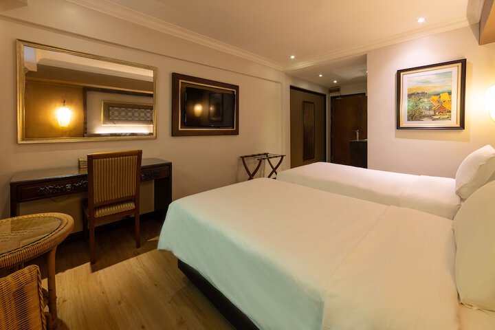 Room 22 of 44