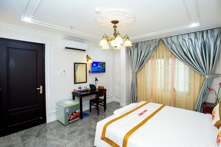 Room 27 of 307