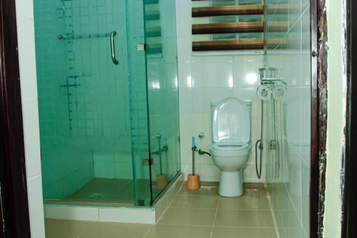 Room 14 of 22