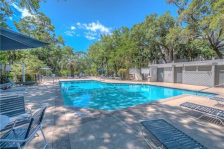 Pool 14 of 29