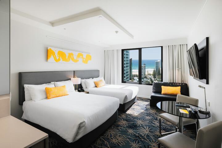 Room 40 of 113