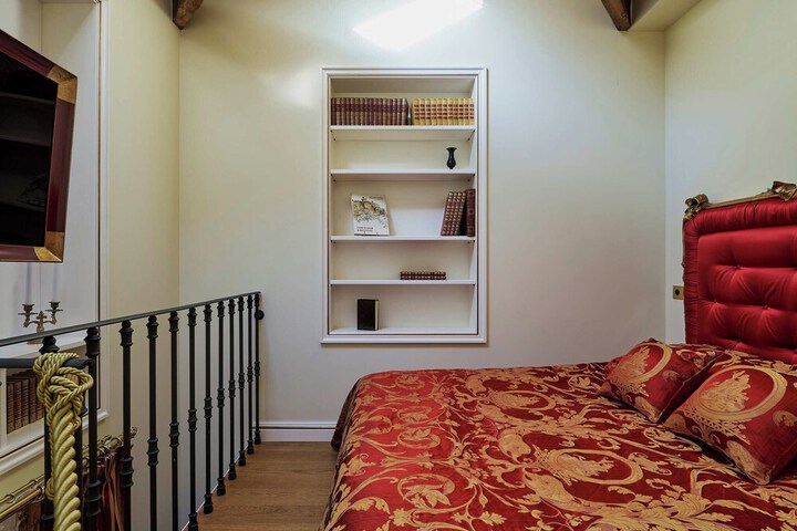 Room 36 of 109
