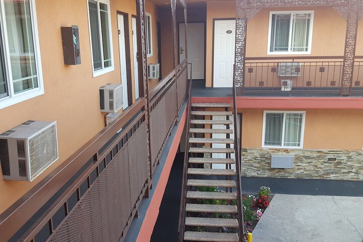 Property Grounds 31 of 40