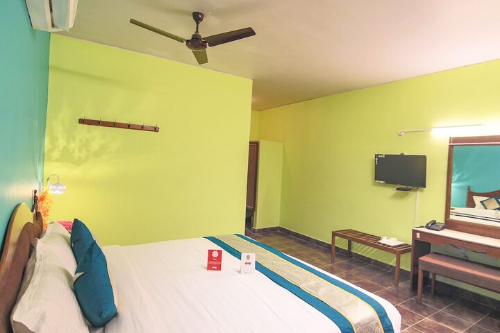 Room 10 of 20