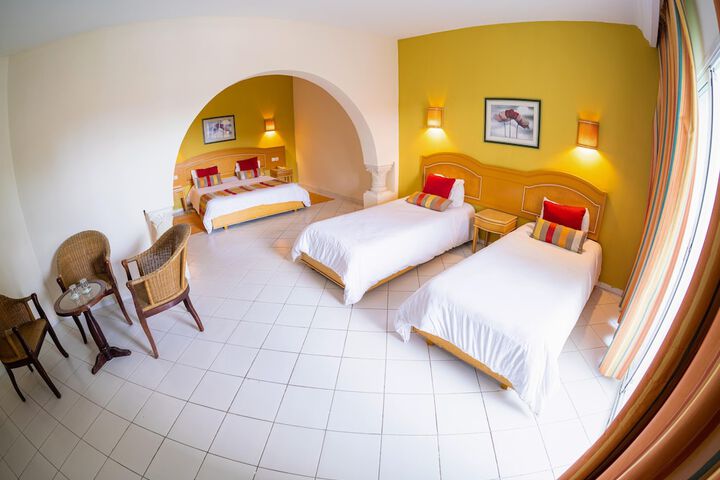Room 18 of 109