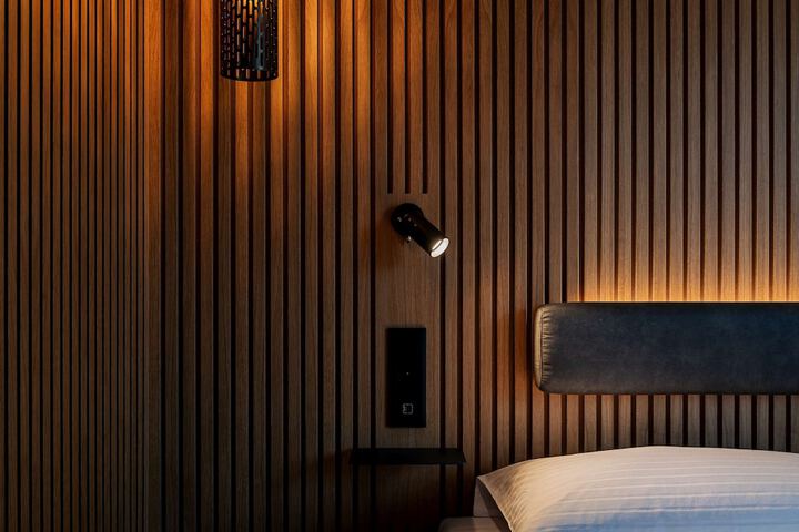 Room 28 of 90
