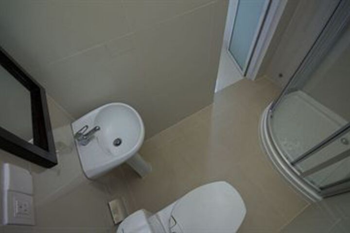 Room 2 of 26