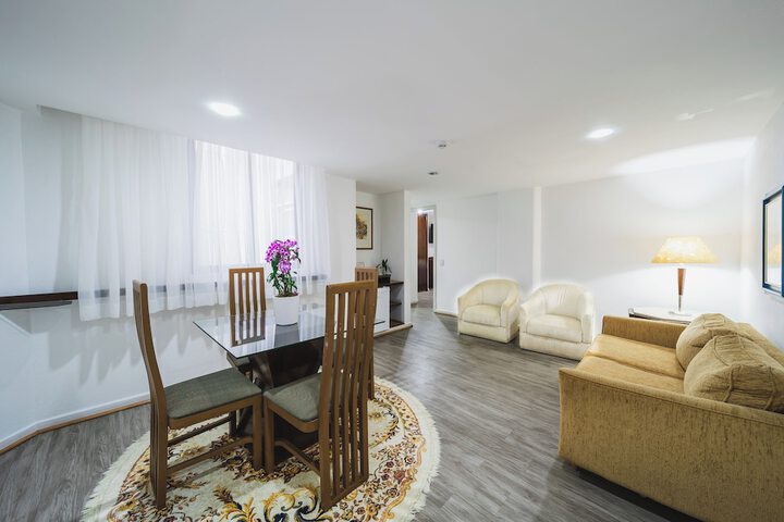 Room 40 of 76
