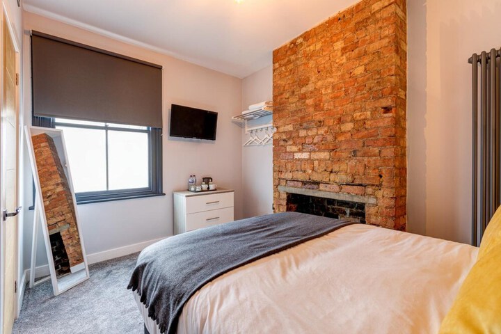 Room 29 of 62