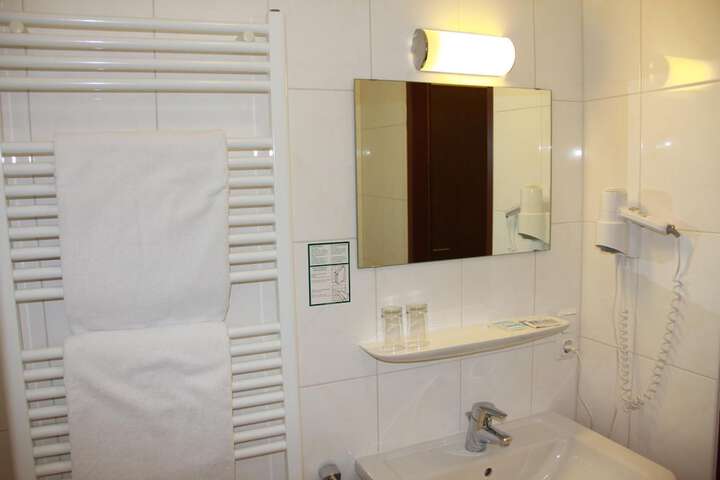 Room 20 of 39